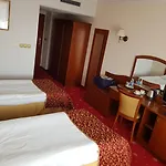 Sympozjum & 4* Краков