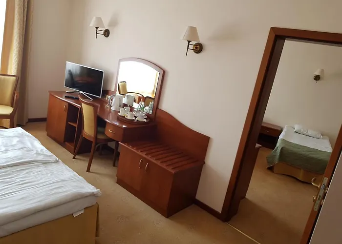 Hotel Sympozjum & 4*