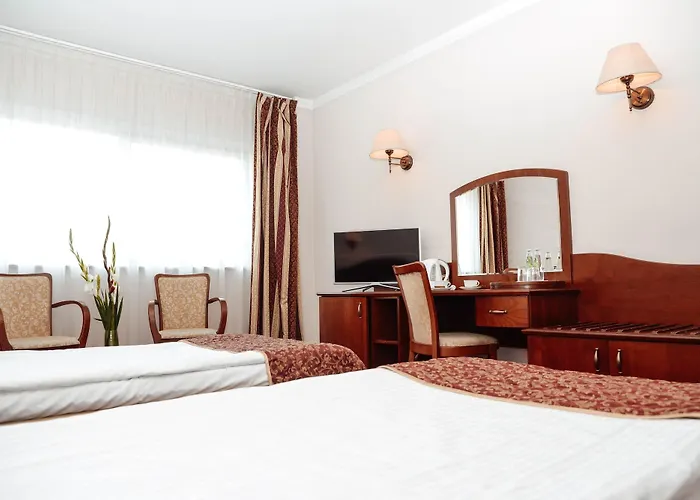 Sympozjum & Hotel 4*