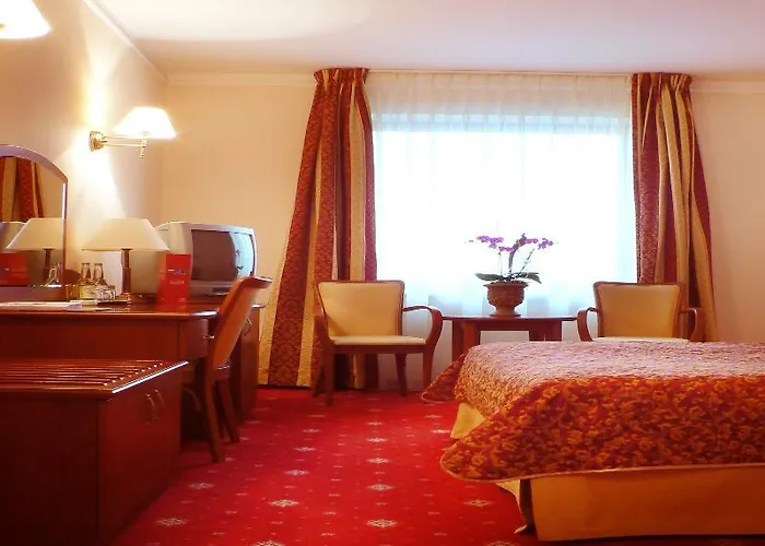 Hotel Sympozjum & 4*
