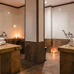 Sympozjum & فندق 4*