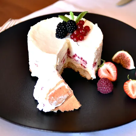 Sympozjum & فندق