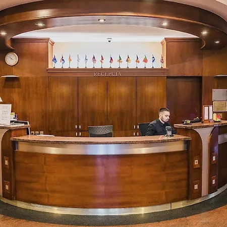 Sympozjum & Hotel