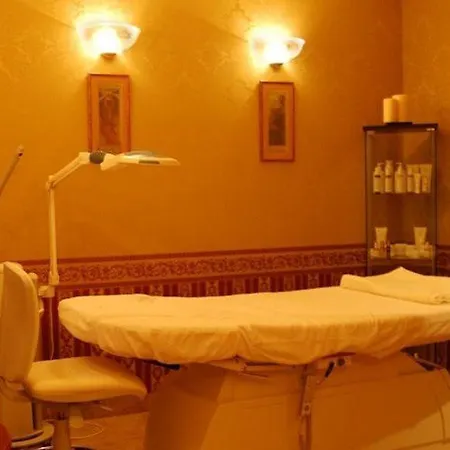 فندق Sympozjum & كراكوفيا