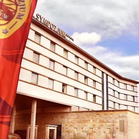 Hotel Sympozjum & 4*