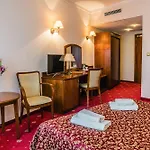 Hotel Sympozjum &